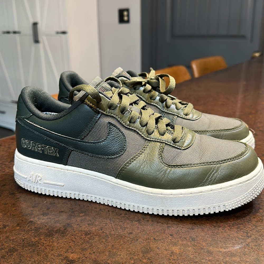 Nike Air Force 1 Gore-Tex shoes size 8.5 mens
